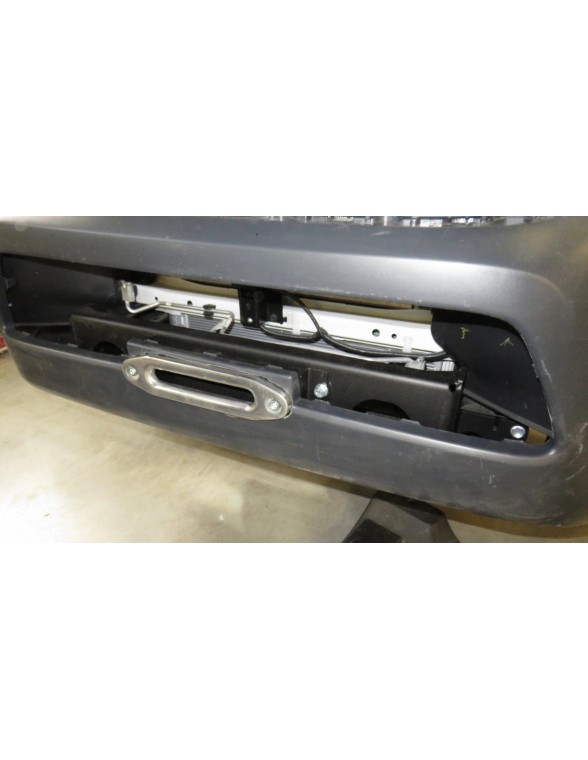 Platine Treuil Toyota Hilux Revo 2021+