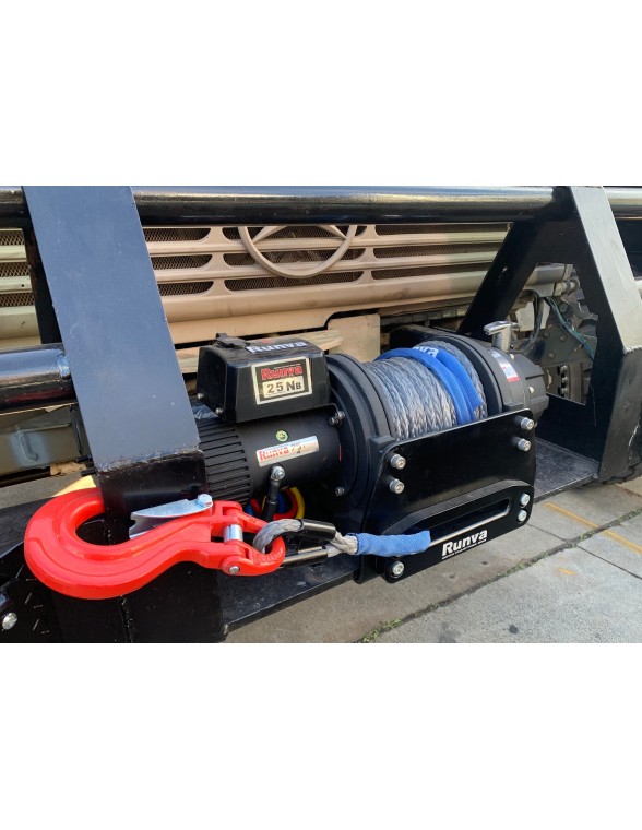 Treuil Electrique Runva 11340kg 24v