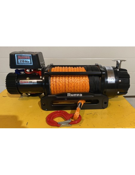 Treuil Electrique Runva 9070kg 24Volts 30m corde synthétique