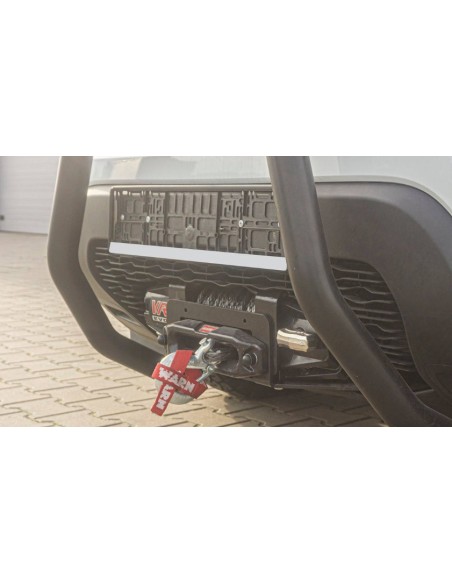 Dacia Duster II Support treuil 4x4 pare choc avant origine Dacia Duster II Support treuil 4x4 pare choc avant origine