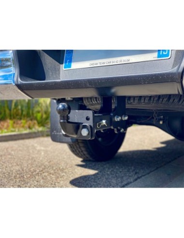 Attelage carré 2" homologué Toyota Hilux Revo