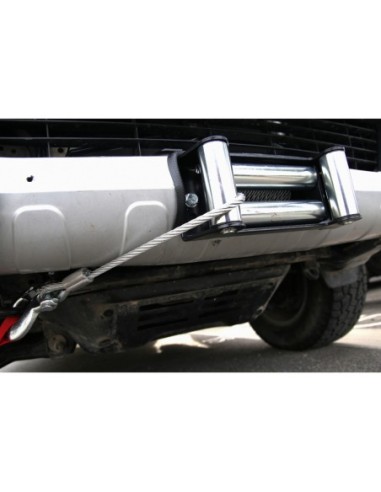 Support de treuil intégrée au pare-chocs...