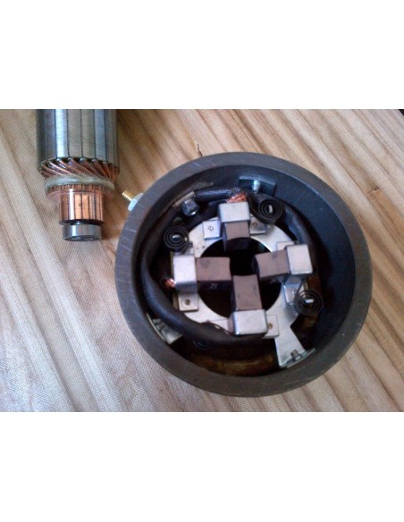 Moteur Electique treuil Warrior 7.2HP 12 volts Moteur Electique treuil Warrior 7.2HP 12 volts