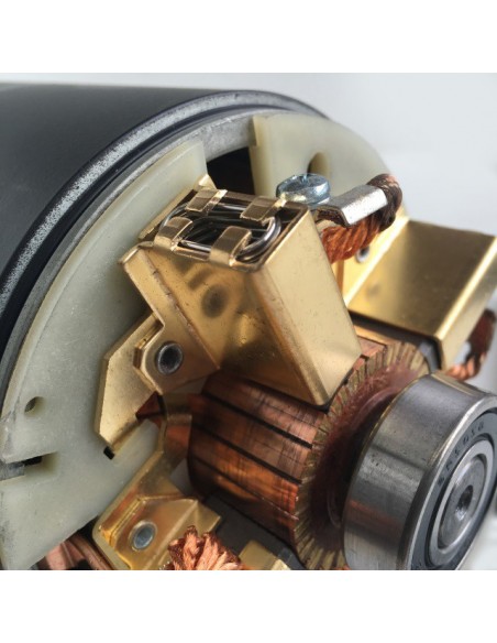 Charbons et support pour moteur  Bow Warn Comeup TDS