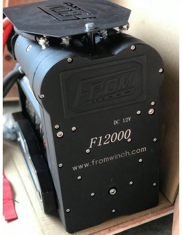 Le treuil de compétition Bi-Moteur de FROM